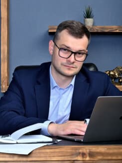 Директор